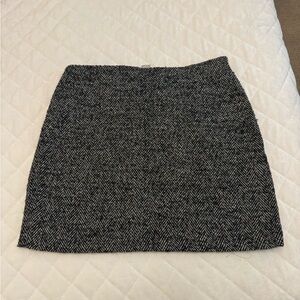 H&M skirt, size 6, great condition